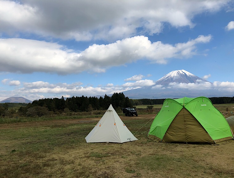 富士山とテント